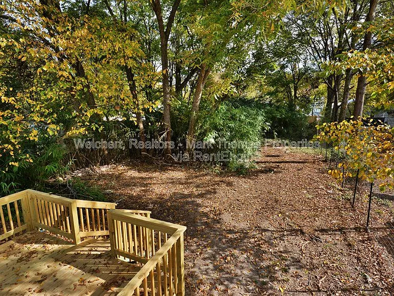 216 N Guthrie Ave — Photo 6