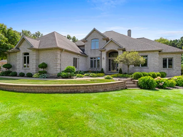 3505 Longbranch Trl, Suamico, WI 54313