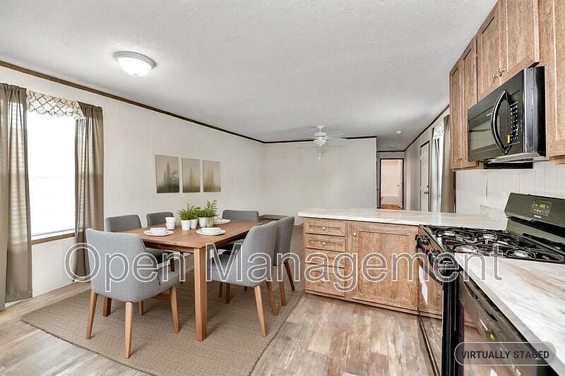 1st image of 825 1st Ave E #328
