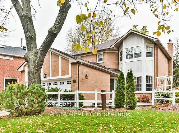 2nd image of 11 Berkeley Ct