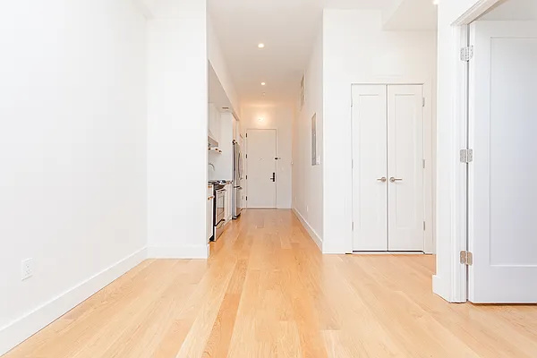 Rented by MySpaceNYC | media 51