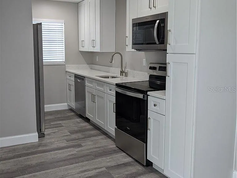 1512 E Harding St — Photo 2