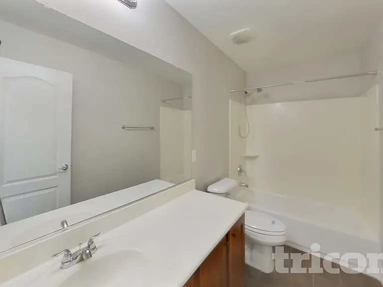 4930 E Del Rio Dr — Photo 16