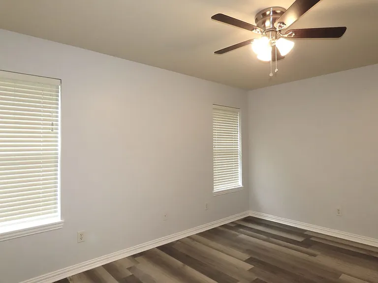 7609 Abbeywood Ct — Photo 39