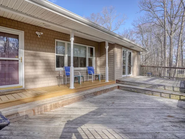 483 Blackbird Station Rd, Townsend, DE 19734