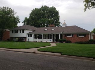 12 Pawnee Dr, Hutchinson, KS 67502