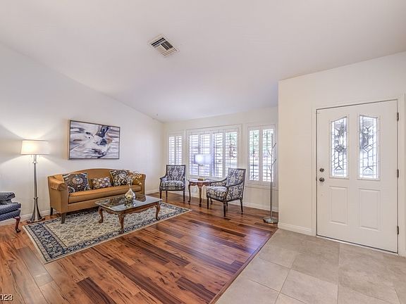 5th image of 2412 Totem Pole Ct