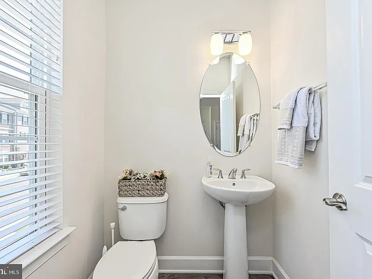 13821 Litespeed Way — Photo 17