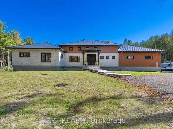 8168 Cooper Hill Rd, Ottawa, ON K0A 2P0