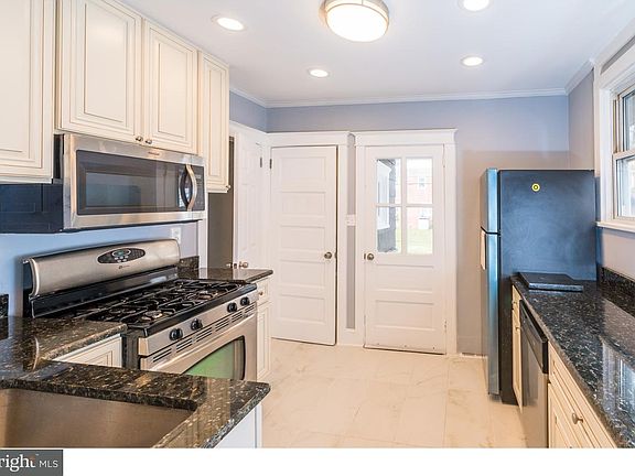 2nd image of 106 Glenside Ave