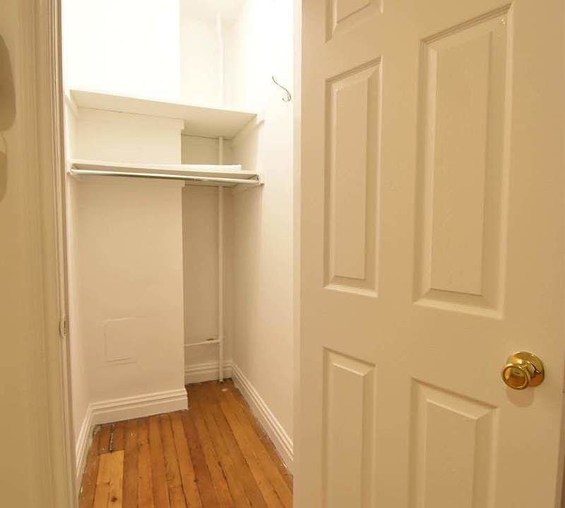 2nd image of 2350 Broadway #1030