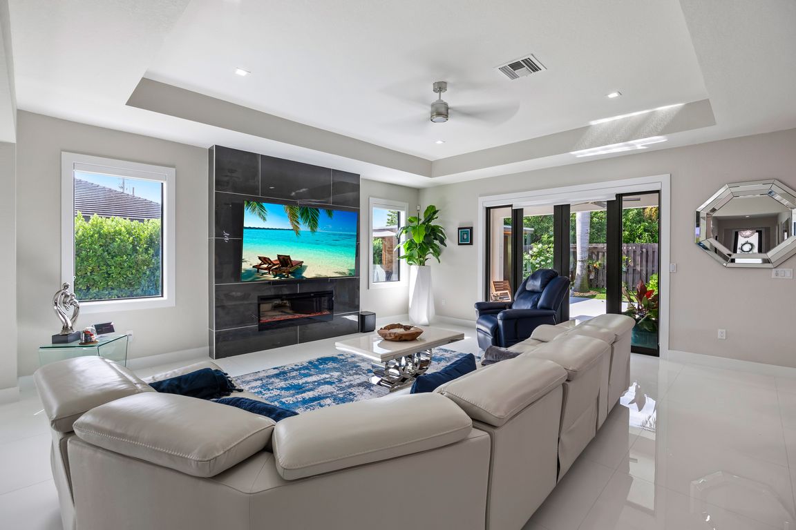 next background image