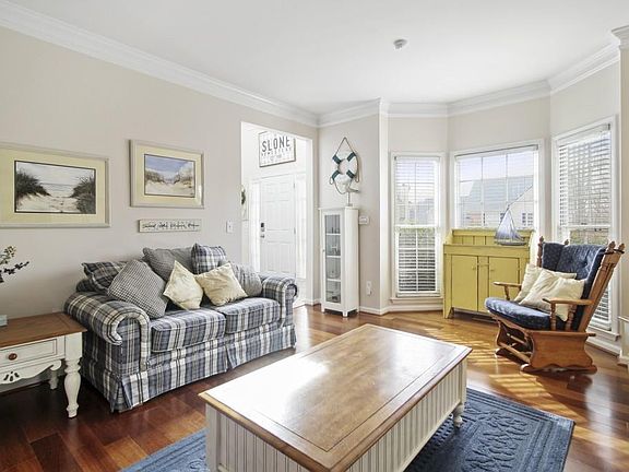 5th image of 1535 Watercove Ln