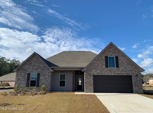 10267 Caroline Dr, Gulfport, MS 39503