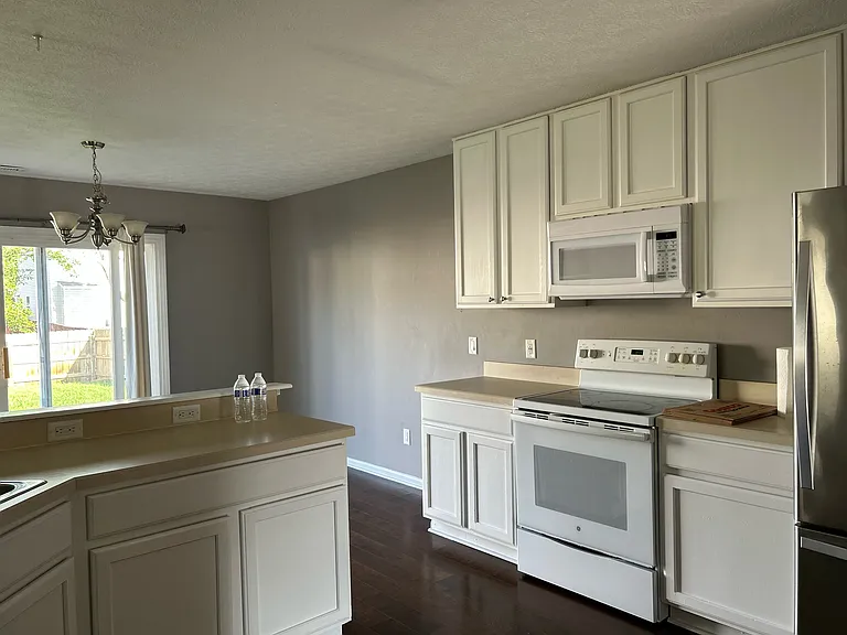 5095 Maple Valley Dr — Photo 5