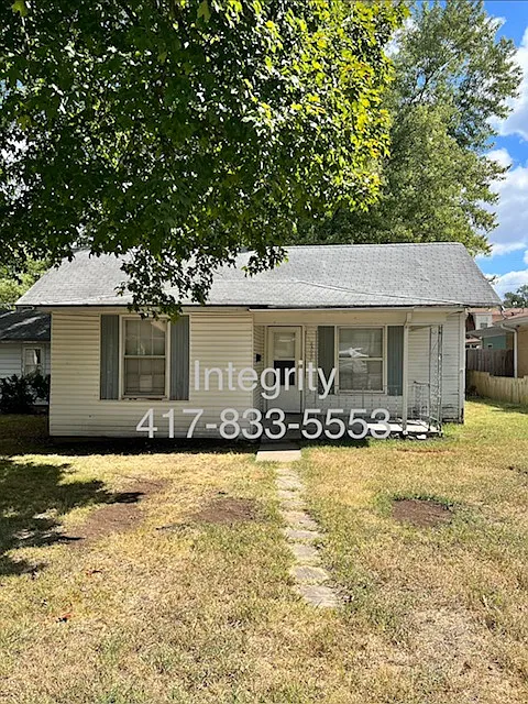 2 bed, 882 sqft, $895 — Photo 1