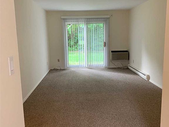 3rd image of 101 Sylvan Ave APT 86