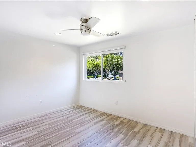 31533 E 9th Dr — Photo 5