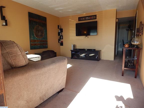 2nd image of 2313 W Sylvester St APT B8