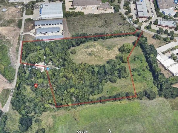 10800 Justin Dr, Urbandale, IA 50322