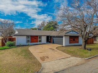 15705 Kingscrest Cir, Dallas, TX 75248