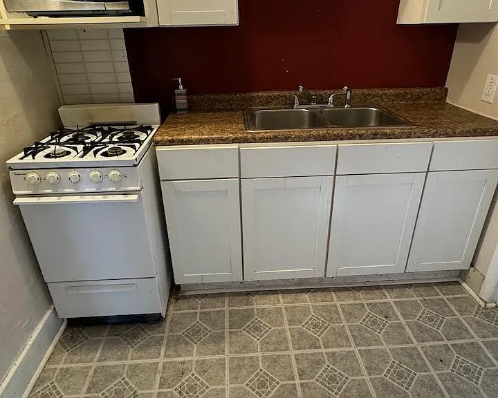 1005 Bluff St #2 — Photo 9