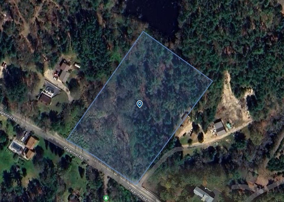 2nd image of 21 Papermill Rd