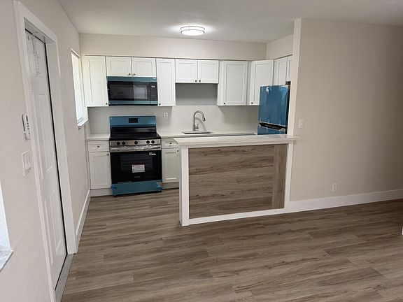 2nd image of 2723 Griffin Rd #1-3