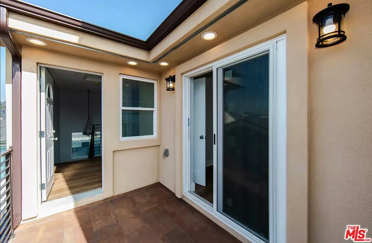 3 bed, 1364 sqft, $3,500 — Photo 3