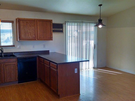 4th image of 115 Nicole Dr