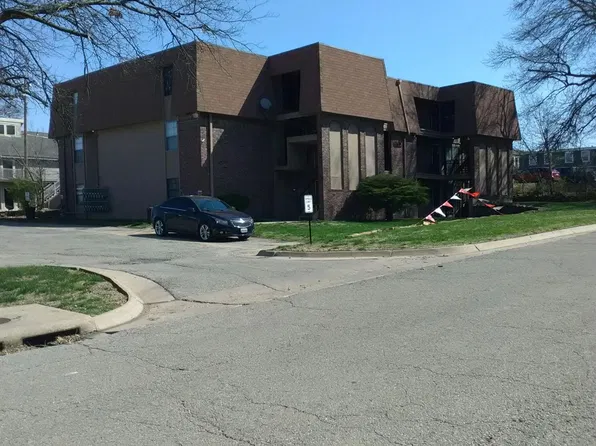 3624 SW 29th Ter, Topeka, KS 66614