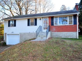 62 Mountain View Rd, Meriden, CT 06450