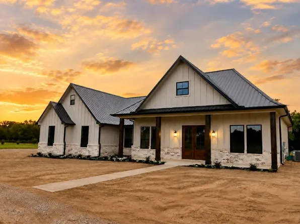 706 County Road 2505, Bonham, TX 75418