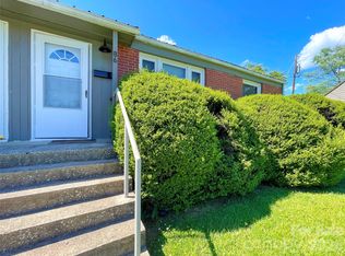 86 Trowbridge Ln, Brevard, NC 28712