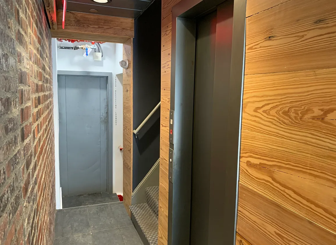 Studio, 9999 sqft, $2,300 — Photo 1