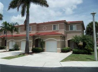 7691 S Southwood Cir, Davie, FL 33328