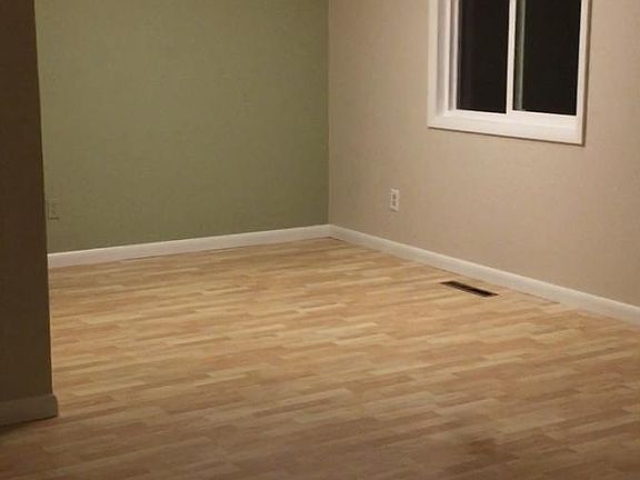 FAMILY / DINING ROOM