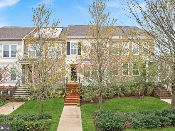 202 Apricot St, Stafford, VA 22554