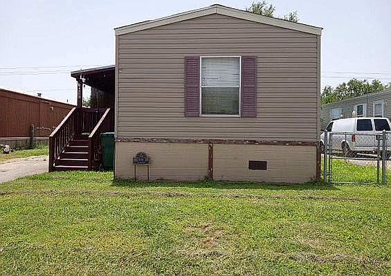 2nd image of 131 Jade Dr #16