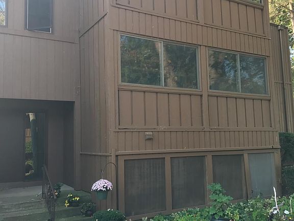 3rd image of 33803 Electric Blvd