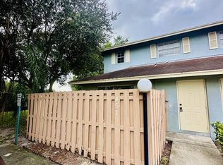 451 Cypress Way W, Palm Springs, FL 33406