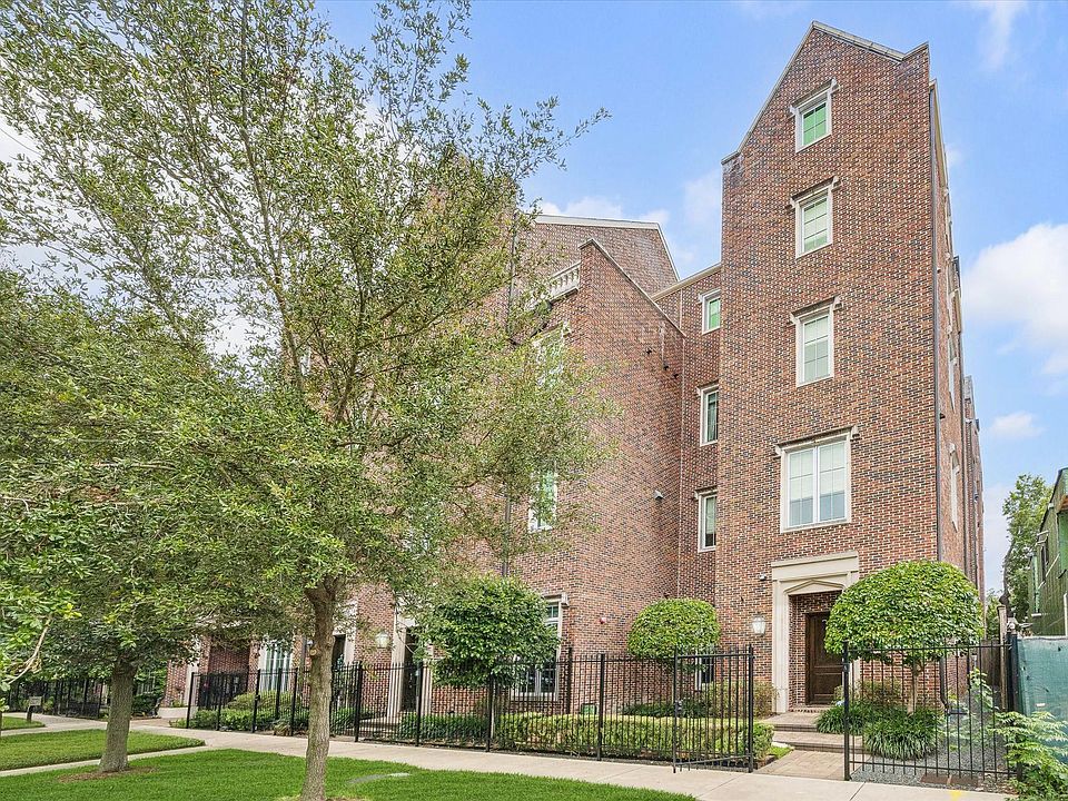 1st image of 415 Lovett Blvd #E