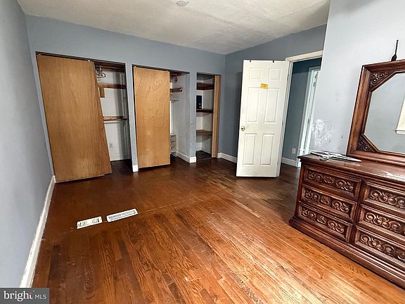 5th image of 2622 Groveton St