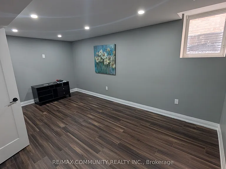 76 Durango Dr #BASEMENT — Photo 16