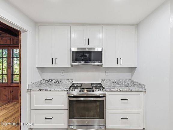 5th image of 126 W View Cir