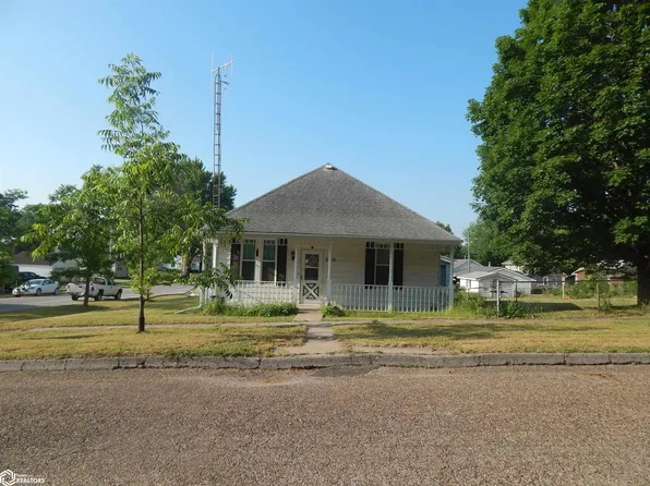 2902 Avenue H, Fort Madison, IA 52627