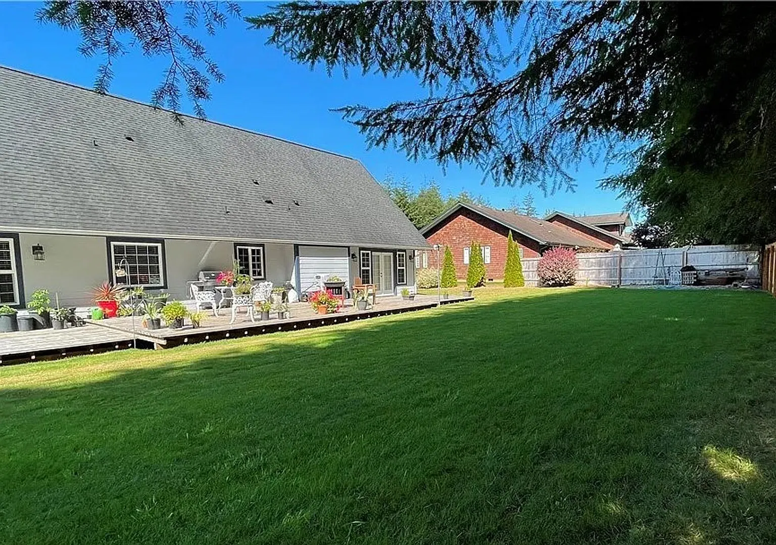 3bd 3ba Home located in Central Park — Photo 3