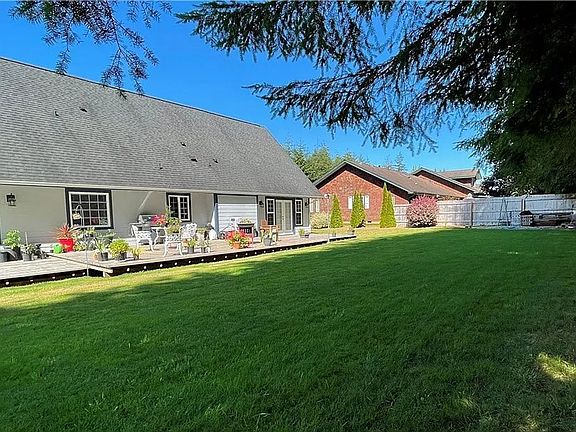 3rd image of 10 Gabbert Ln
