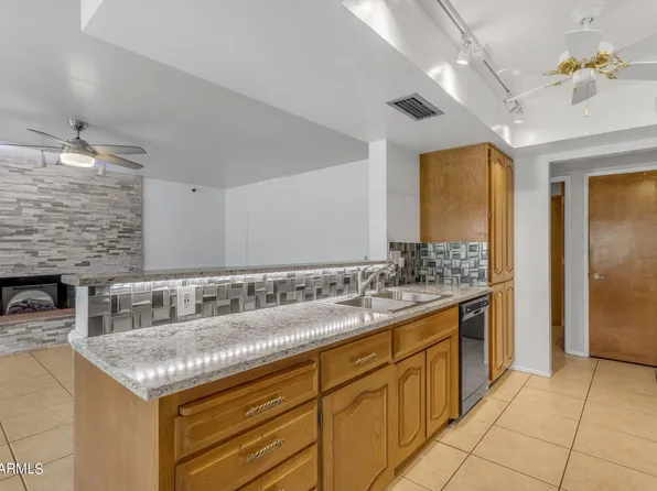 2012 E WATSON Drive, Tempe, AZ 85283