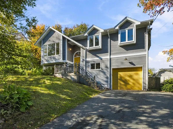 39 Parkdale Ave, Timberlea, NS B3T 1C2